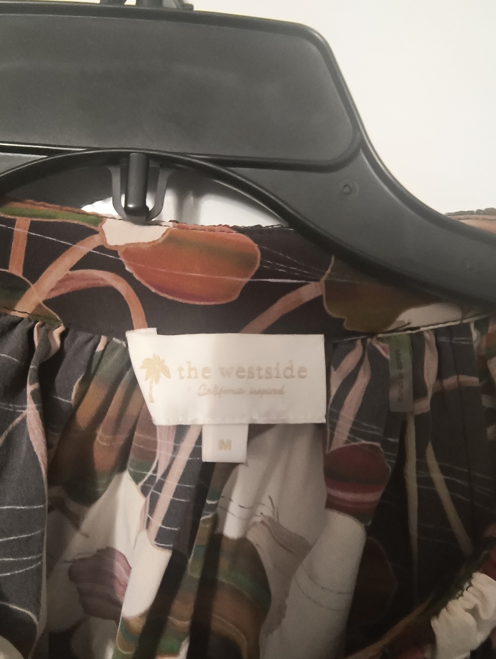 The Westside Silk Floral Blouse (M) Pants (L) Set - Picture 4 of 10